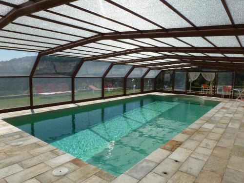 Can Mahola — 4-Star Luxury Hotel in Beuda, Spain