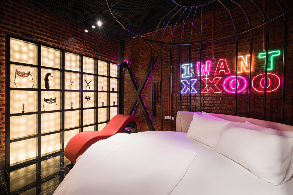 X Sense Love Hotel — hotel in Van Giang