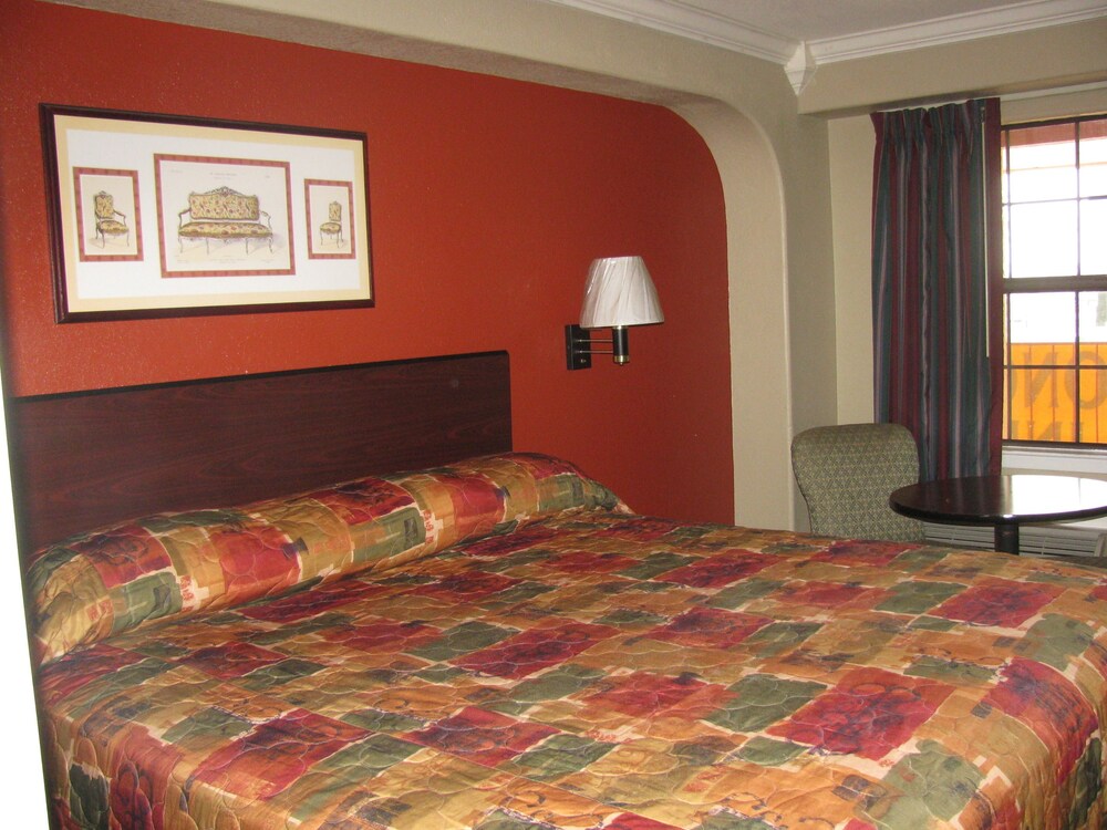 Economy Inn - photo 6