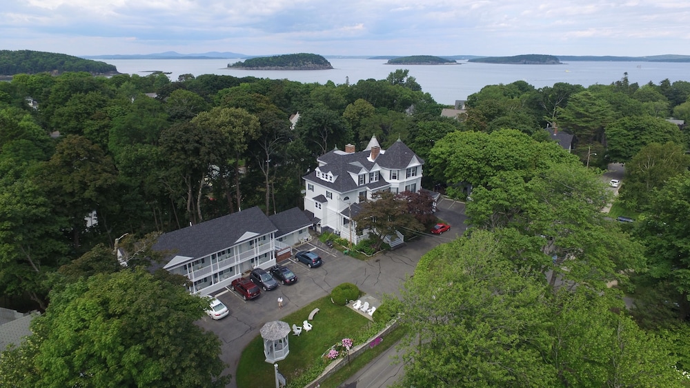 Moseley Cottage Inn & Town Motel - featured photo