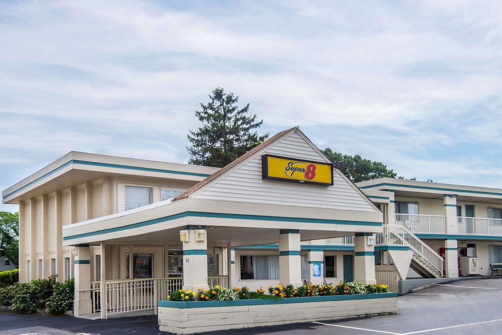 Super 8 By Wyndham W Yarmouth Hyannis Cape Cod - photo 4