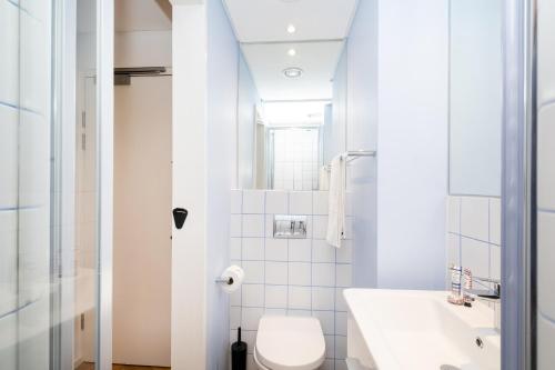 Zeeland Pier 707 7th Floor Studio near CTICC with FREE Onsite Parking