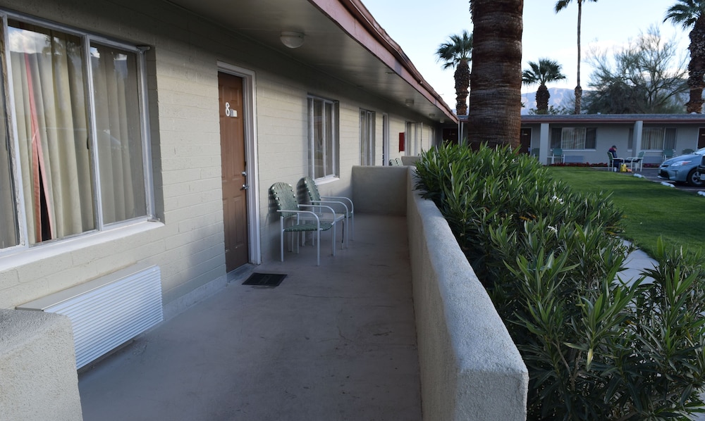 Stanlunds Inn And Suites - photo 23
