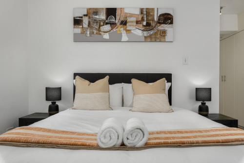 Backup Powered Bantry Bay View 2 Bed Apartment