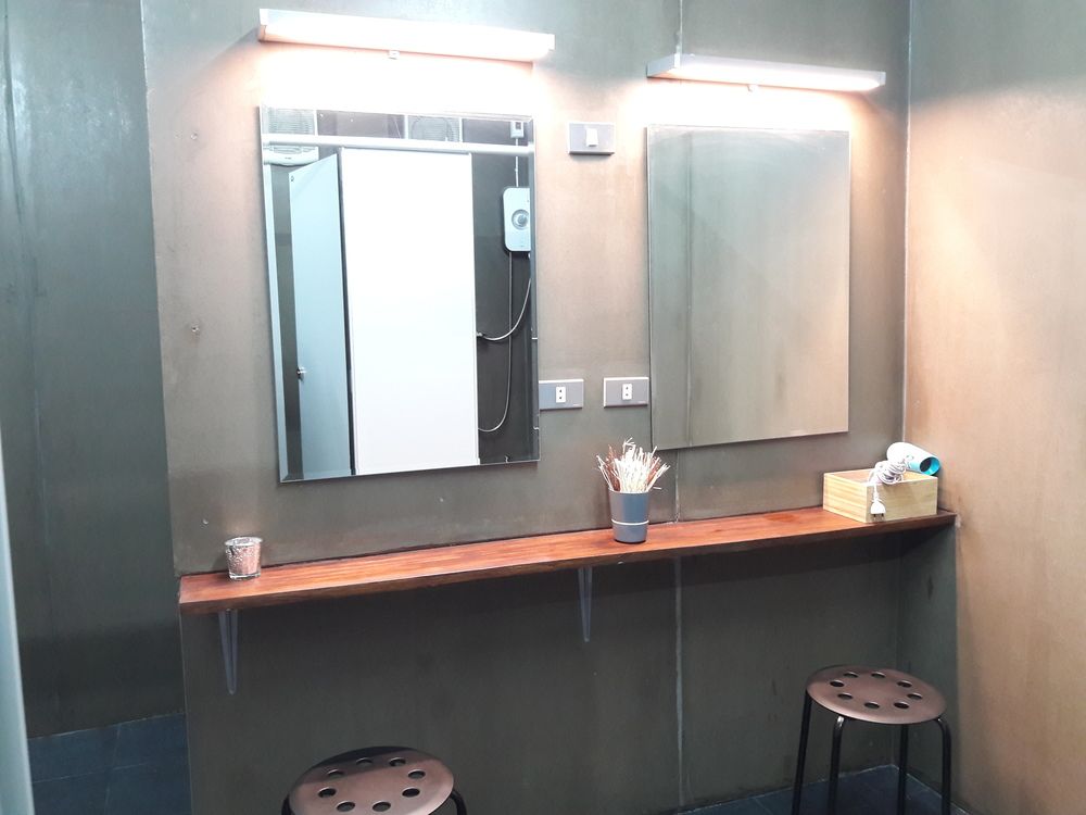 Beyond Bangkok Guesthouse Hostel