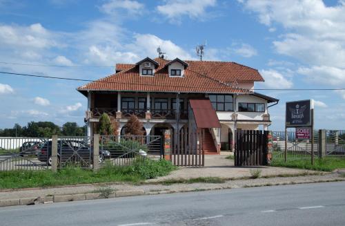 Motel Imperija in Ub, Serbia