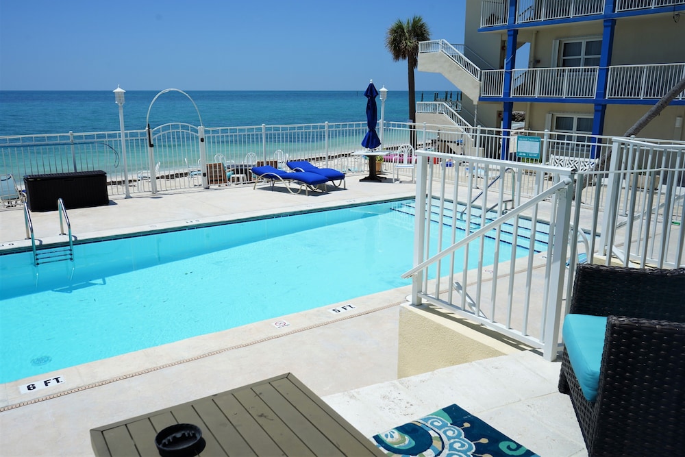 Glunz Ocean Beach Hotel & Resort - photo 38