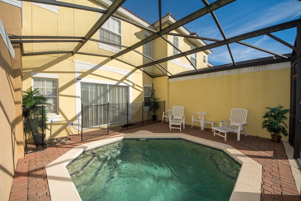 Bella Vida Resort by Home 2U - photo 45