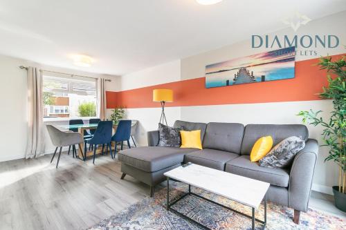 Grangemouth 3 Bed House Free Parking Business or Leisure — 4-Star Luxury Hotel in Grangemouth, United Kingdom