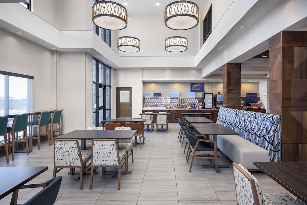 Holiday Inn Express Hotel & Suites Belgrade by IHG - photo 43