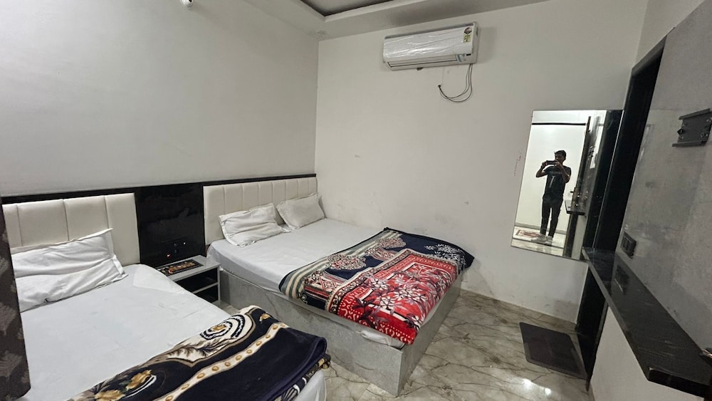 R.K Hotel & Restaurant - last minute hotel in Unknown City