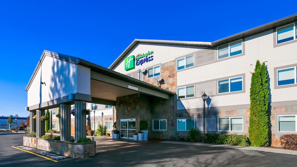 Holiday Inn Express & Suites Everett by IHG in Everett, United States