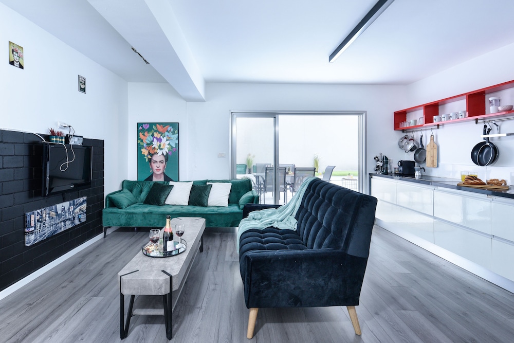 Beautiful Interior with Private Outdoor — 4-Star Luxury Hotel in Tel Aviv, Israel