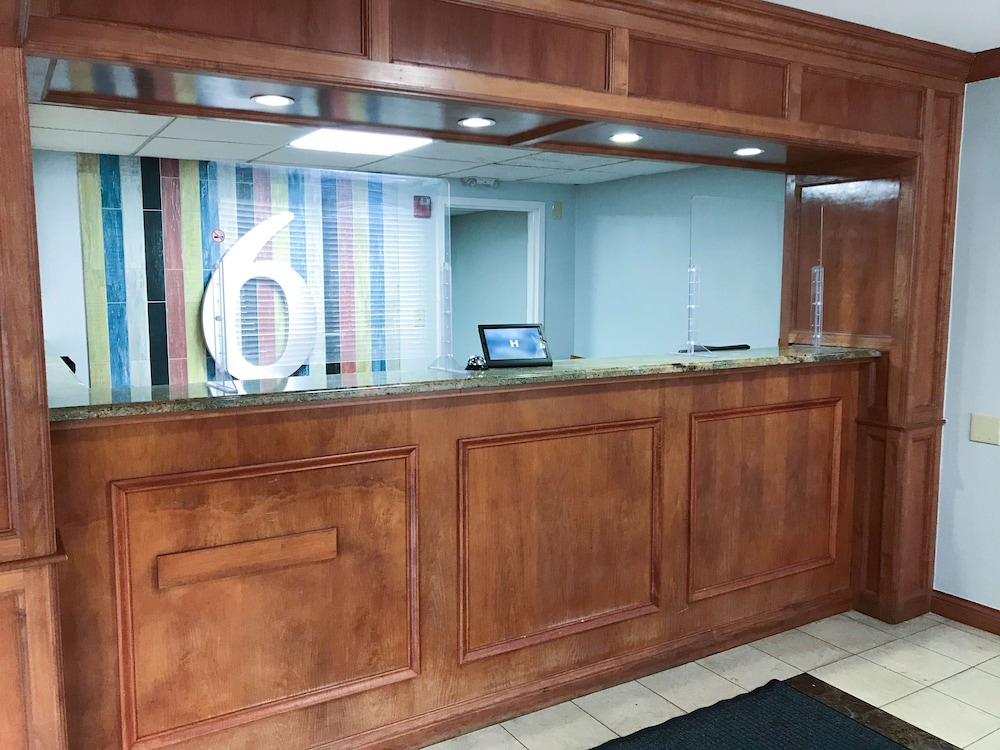 Studio 6 Suites Tupelo MS North - photo 4