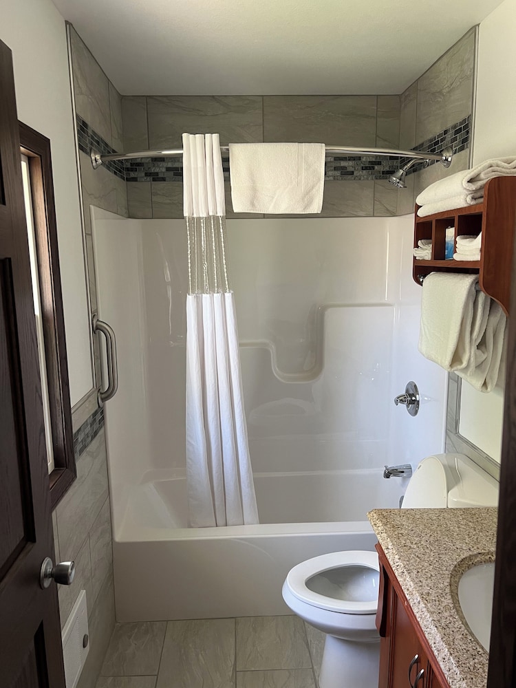 All Star Inn & Suites - photo 356