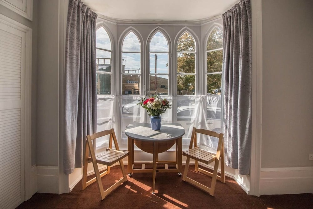 Elegant Georgian 1 Bed Apartment in Herne Bay — 4-Star Luxury Hotel in Herne Bay, United Kingdom