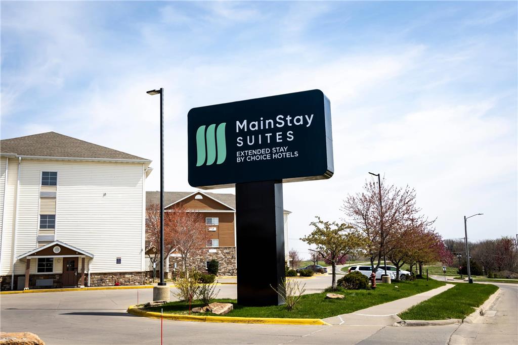 MainStay Suites Coralville Iowa City - photo 5