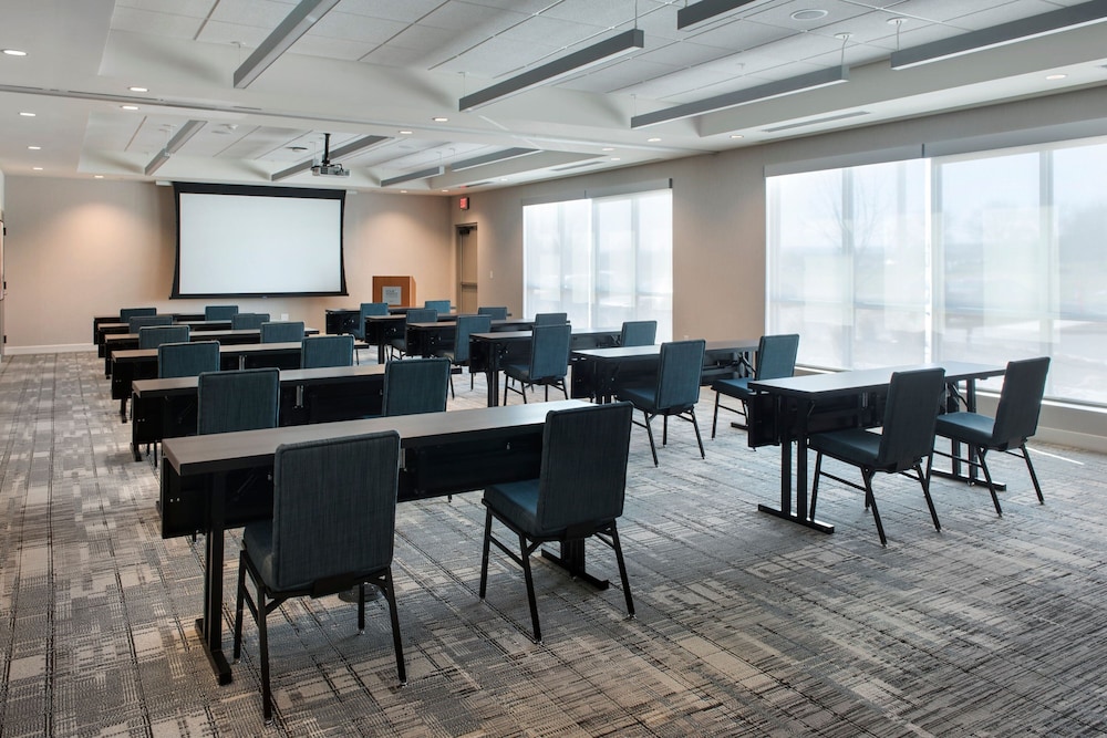 Four Points by Sheraton Albany - photo 41