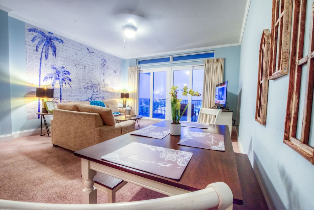 Laketown Wharf Resort by Aneliya's Rentals - photo 557