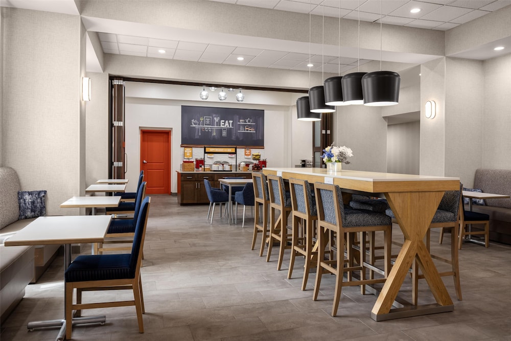 Hampton Inn Williamsburg - photo 19