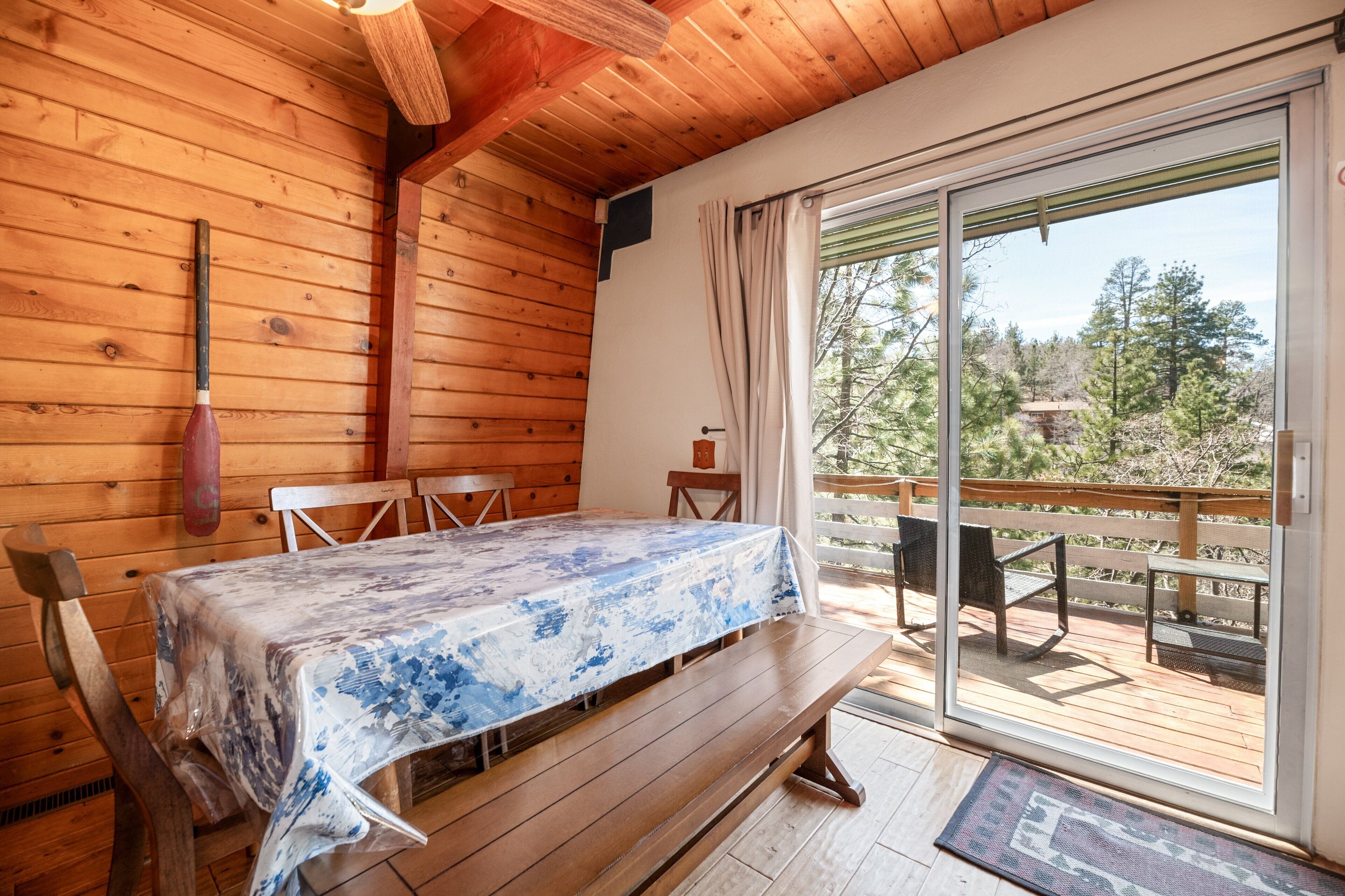 Bear Claw Inn - photo 5