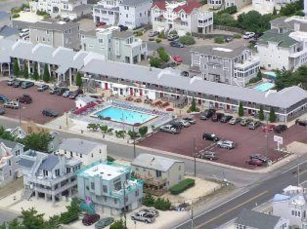 Sea Spray Motel - photo 20