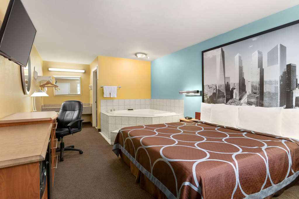 Super 8 by Wyndham Findlay - photo 13