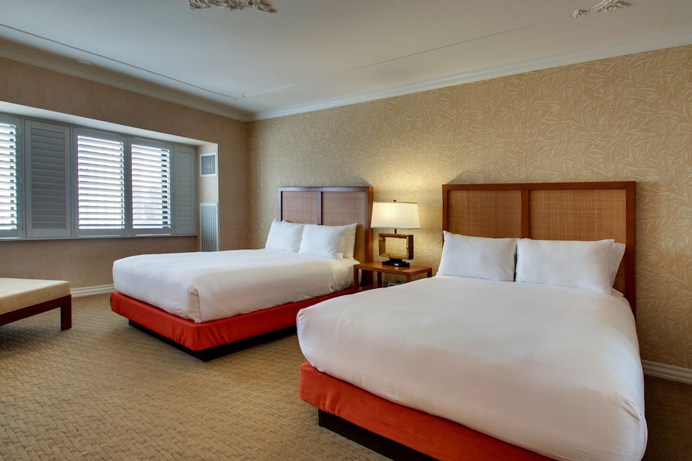 Tropicana Las Vegas - photo 8