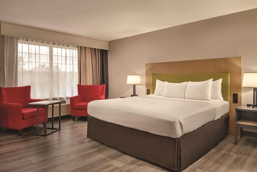Country Inn & Suites by Radisson Cedar Falls near University - photo 12