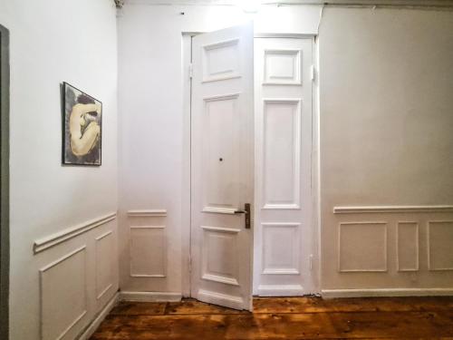 SoLoLiKE Appartment with Balcony N 24