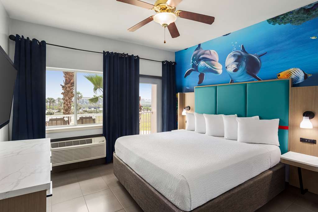 La Copa Inn Beach Hotel - photo 98