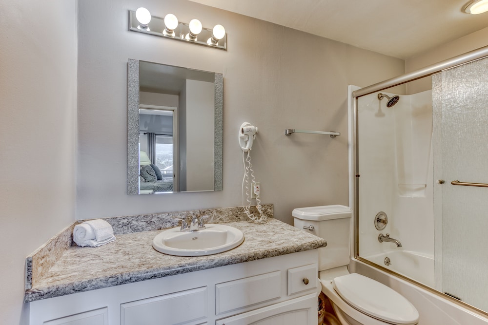 Sand & Sea Resort Condominiums - photo 857