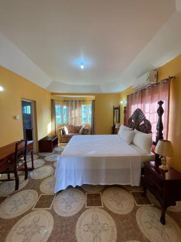 Veronica Homestay Lucea Jamaica — 4-Star Luxury Hotel in Lucea, Jamaica