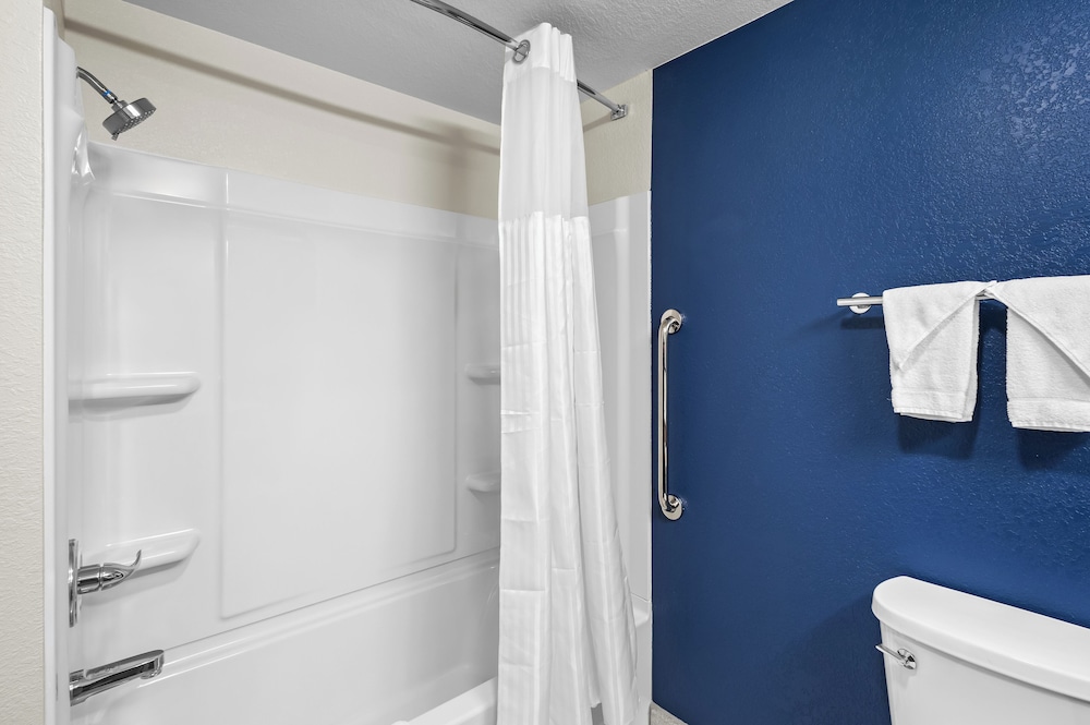 Spark by Hilton Alpharetta Roswell - photo 14