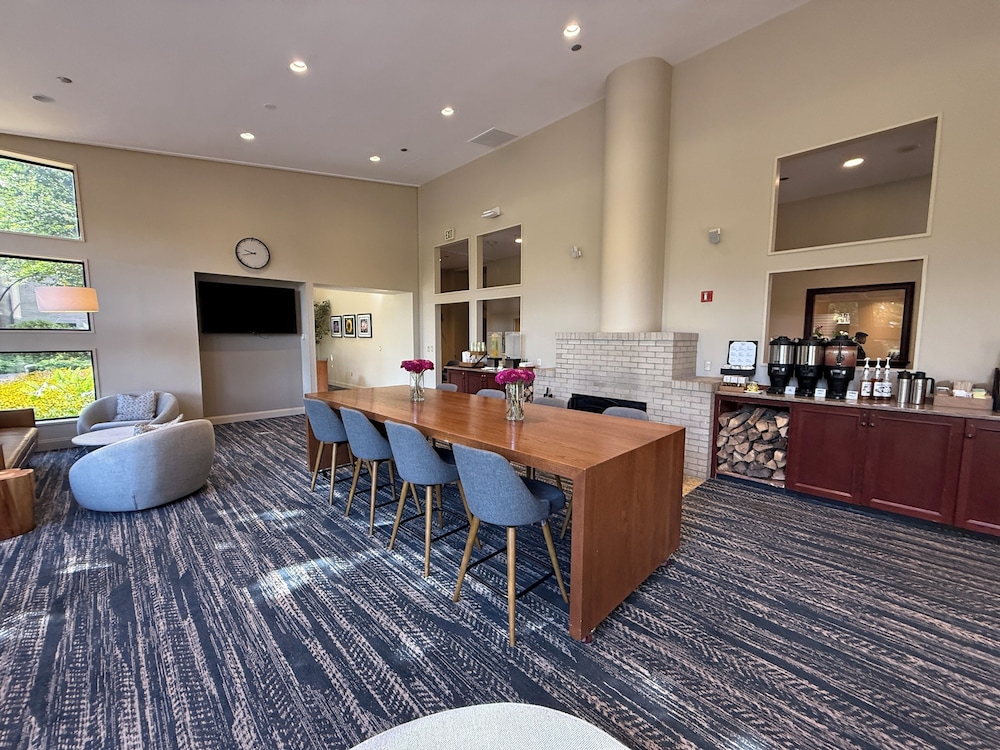 William F. Bolger Center - photo 7