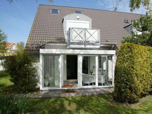 Darsser Weg _Strandkoerbchen_Zings — 4-Star Luxury Hotel in Zingst, Germany