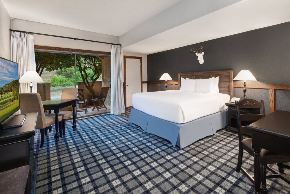 Tapatio Springs Hill Country Resort - photo 5