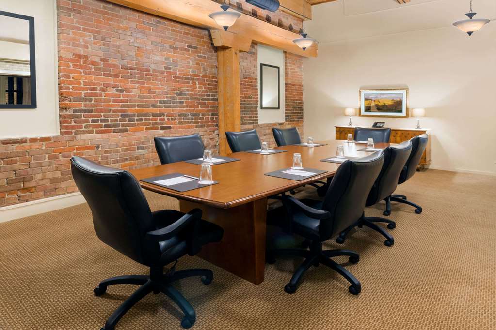 Hawthorn Extended Stay by Wyndham Rome - photo 17