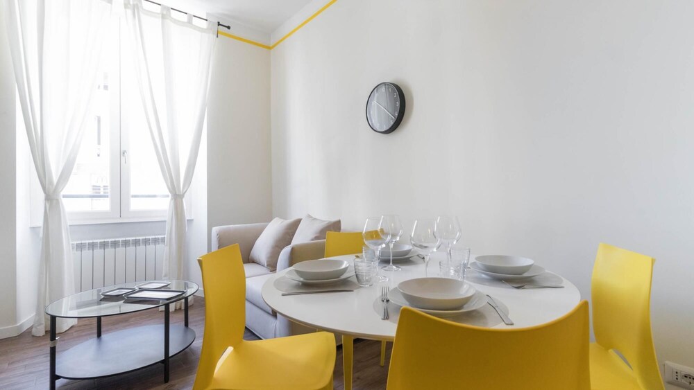 Italianway Easy Buenos Aires 65 B — 4-Star Luxury Hotel in Milan, Italy
