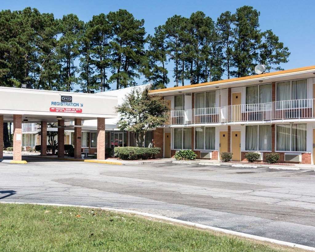 Rodeway Inn Emporia Inn - featured photo