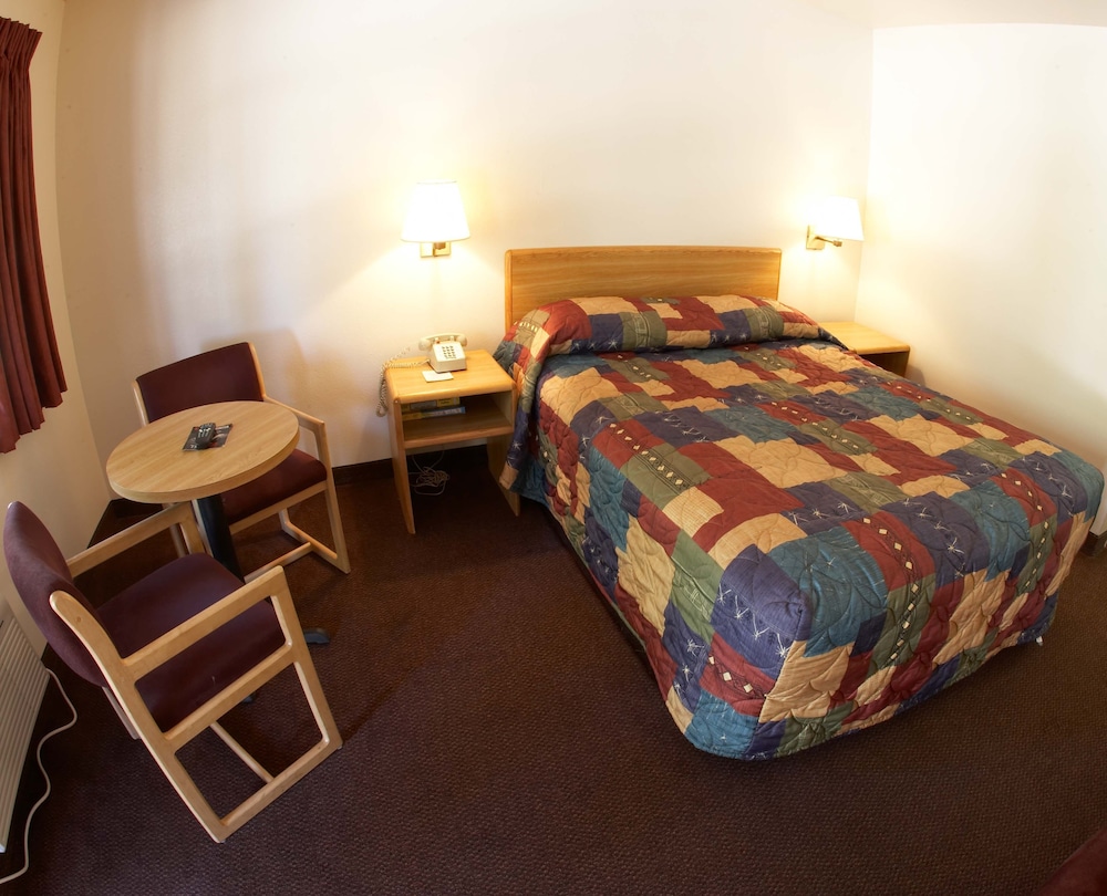 E Z 8 Motel Phoenix Airporter - photo 8