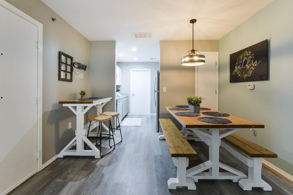 Hampton On The Beach Stunning Beach Front Sleeps 8 — Sapphire Beach