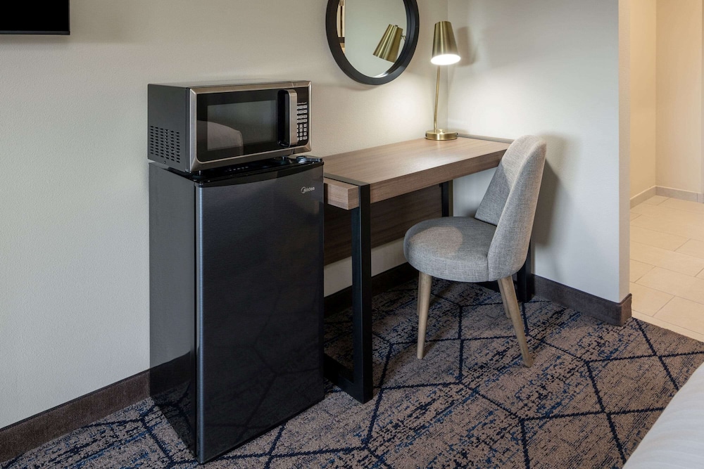 Ramada by Wyndham Modesto Yosemite Area - photo 25