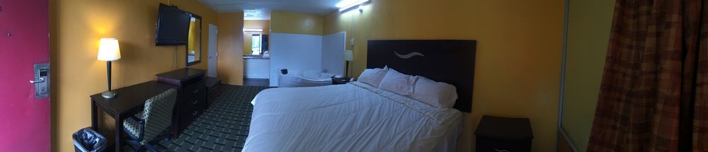 Corinth Inn & Suites - photo 5