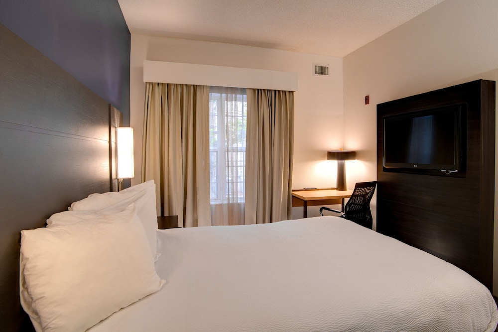 Residence Inn by Marriott Columbia Northeast Fort Jackson Area - photo 4