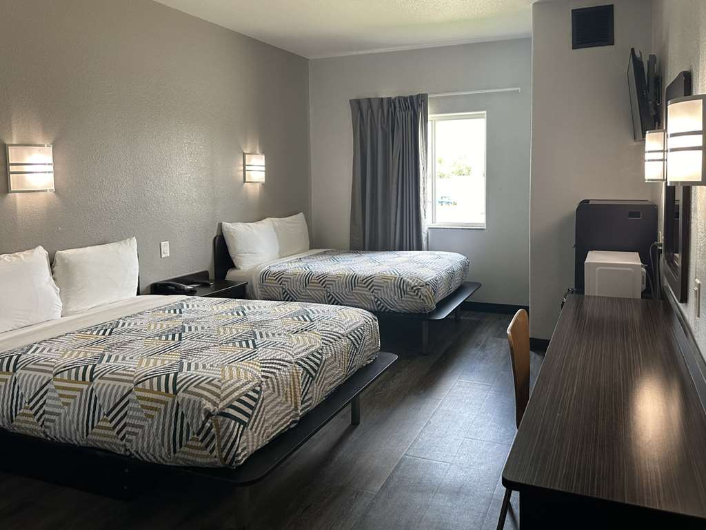 Motel 6 Mission TX - photo 4