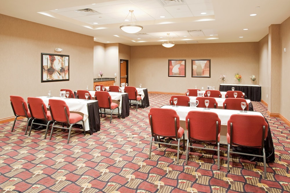 Holiday Inn & Suites Grand Junction by IHG - photo 45