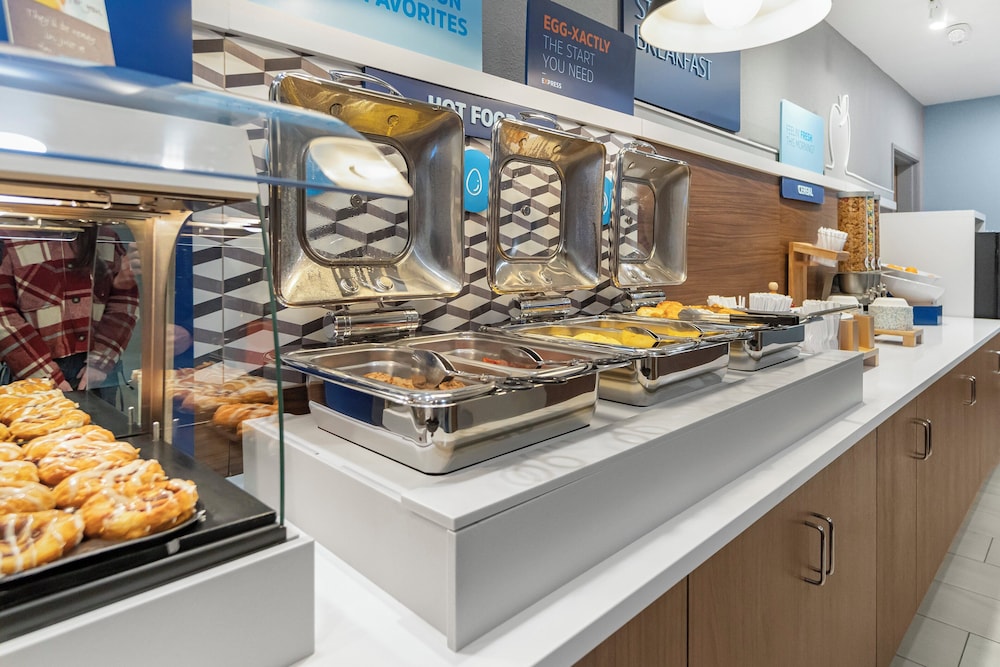 Holiday Inn Express Salt Lake City South Midvale by IHG - photo 34