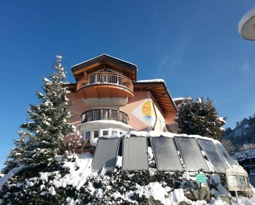 Haus Heigl — 4-Star Luxury Hotel in Sankt Johann Im Pongau, Austria