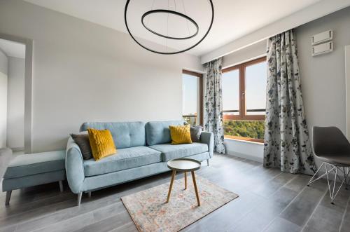 Ochota City View Modern Apartment by BookingHost — 4-Star Luxury Hotel in Warsaw, Poland